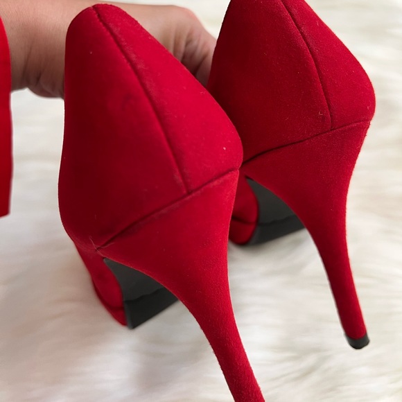 Red  open toe heel - Picture 7 of 8